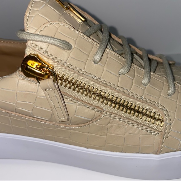 GIUSEPPE ZANOTTI Beige Low Top Crocodile Sneakers - Picture 7 of 16